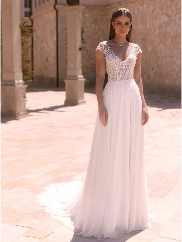 Robe de mariée Doridis de Bianco Evento en dentelle et mousseline