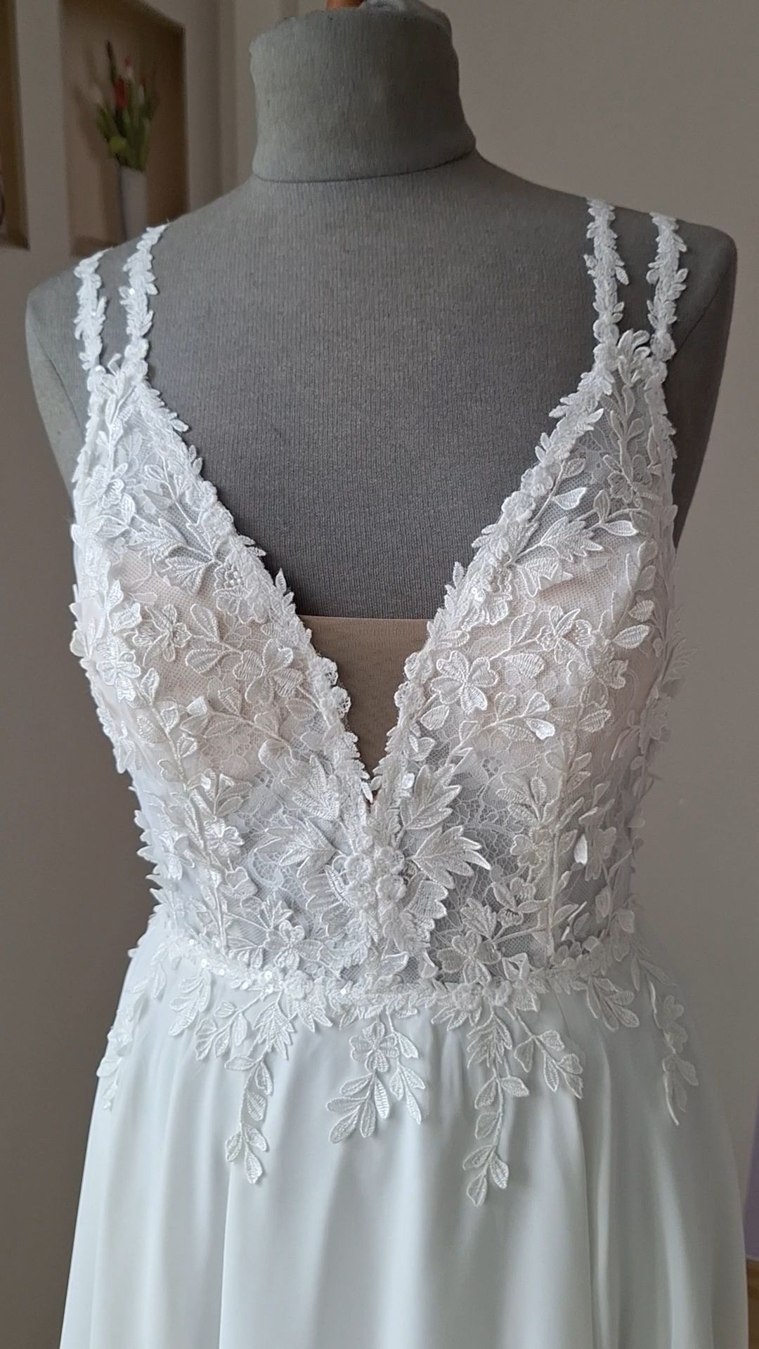 robe de mariée dentelle 3D 