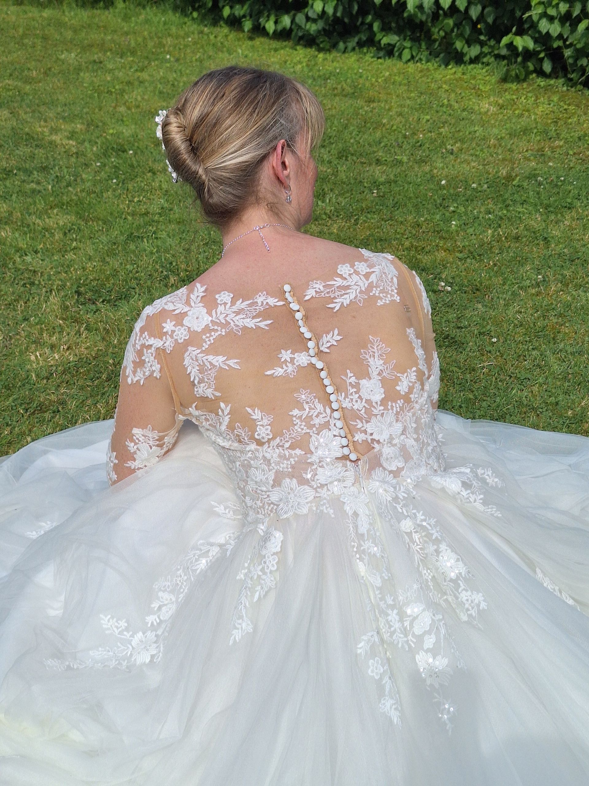 robe de mariée princesse dos transparent en dentelle en Normandie près d'Alençon  