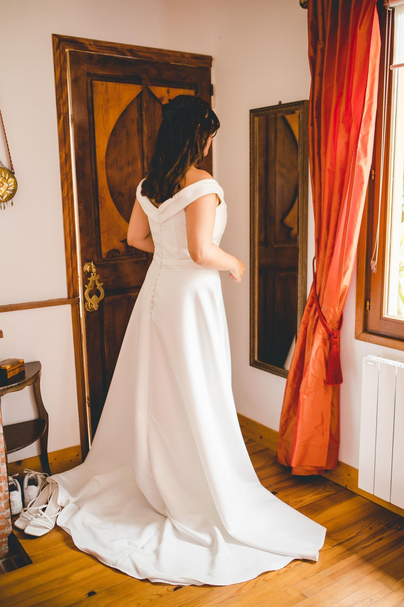 robe de mariée princesse sur mesure en satin duchesse