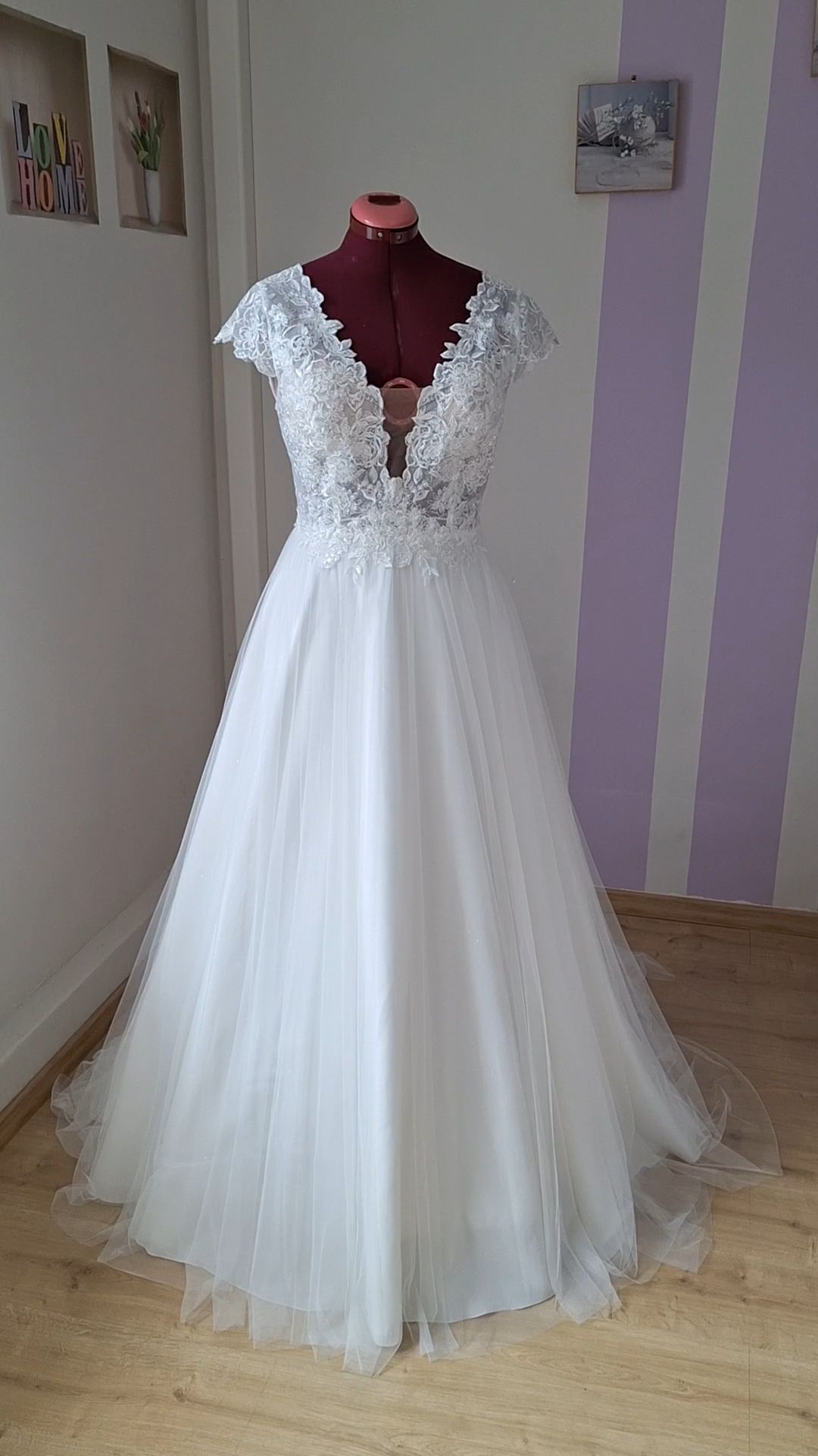 robe de mariée princesse dentelle tulle pailleté près de Bernay