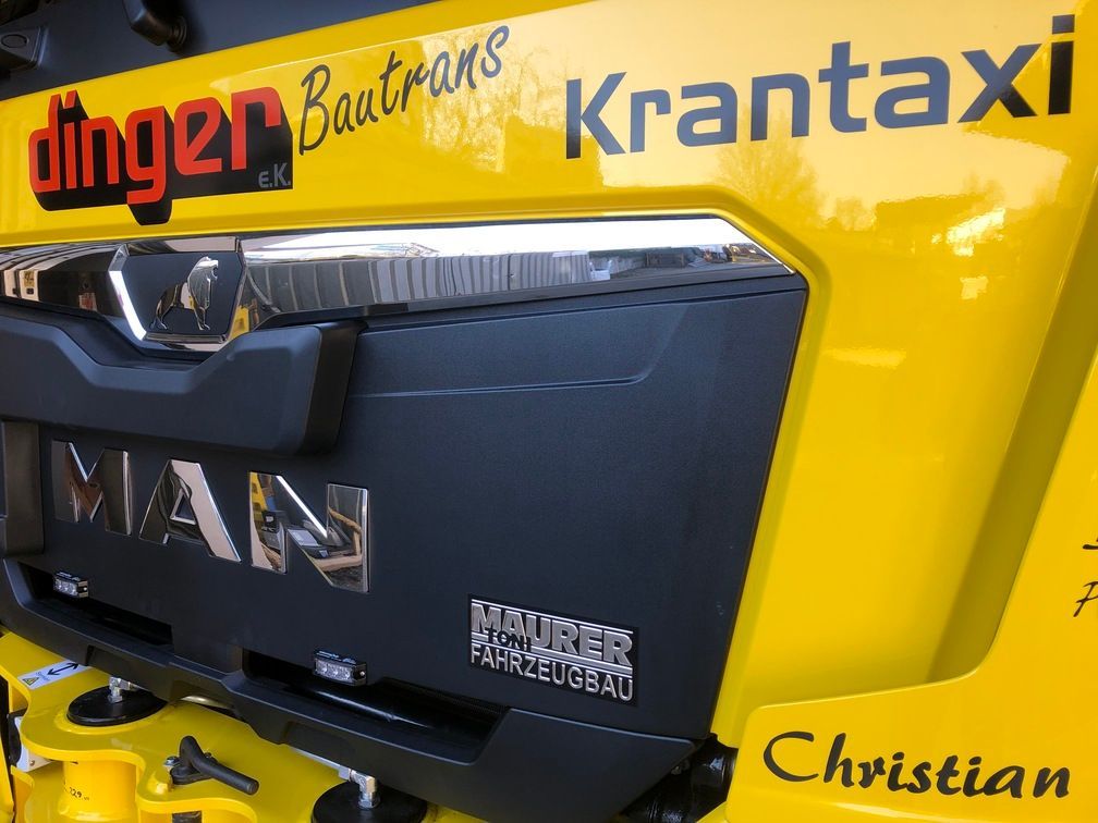 Lkw der Firma Dinger Bautrans OHG