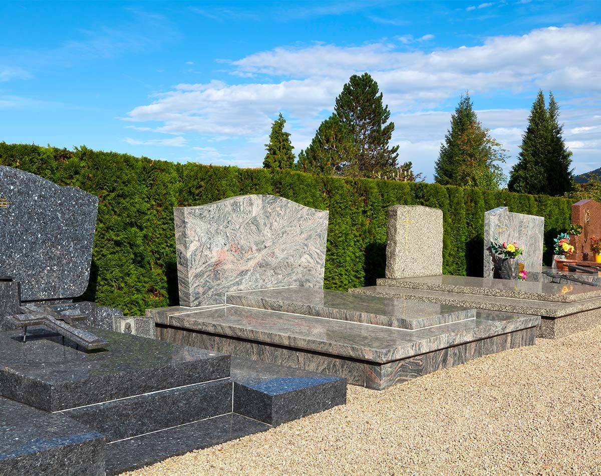 Caveaux funéraires dans un cimetière 