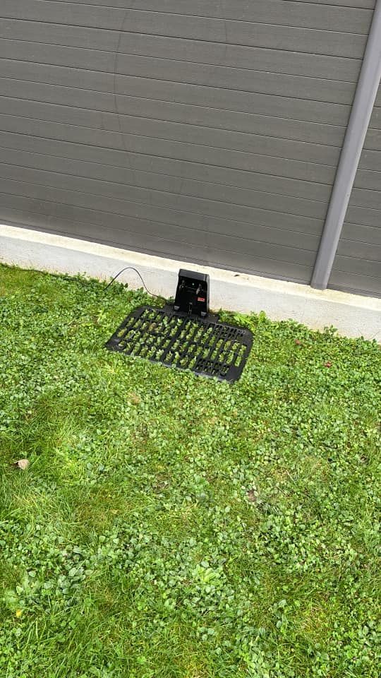 La base d'un robot tondeuse.