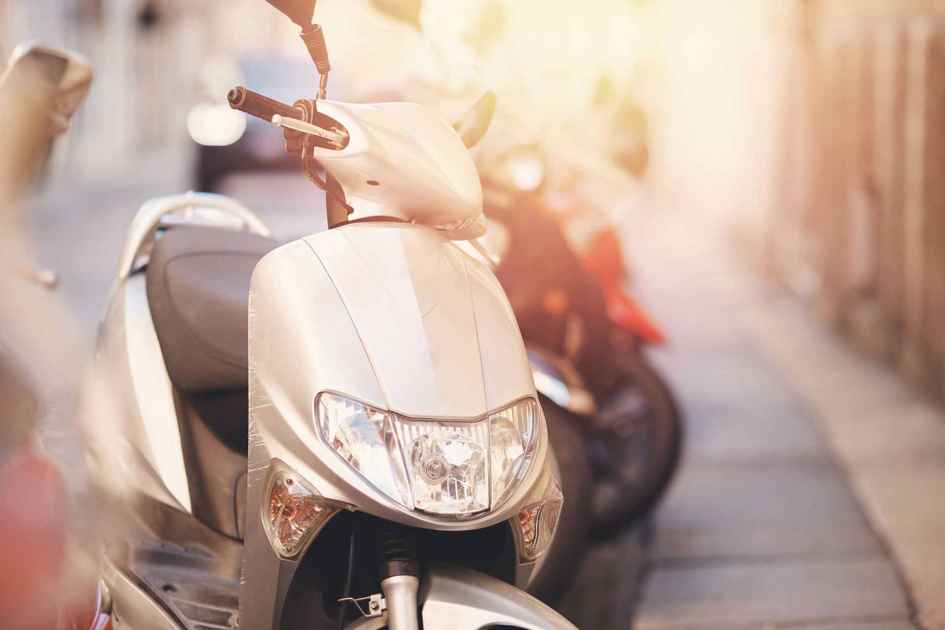 Un scooter.