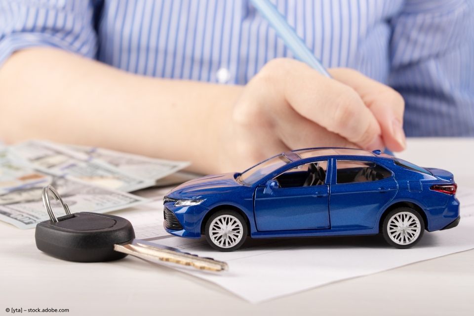 Modellauto, Vertragsunterzeichnung, Autoschlüssel AL-ANSARI AUTOHANDEL