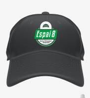 Una gorra de béisbol negra con un logo verde.