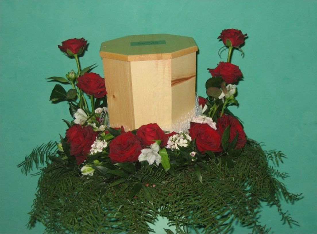 Urnengesteck - ABAS Bestattungen