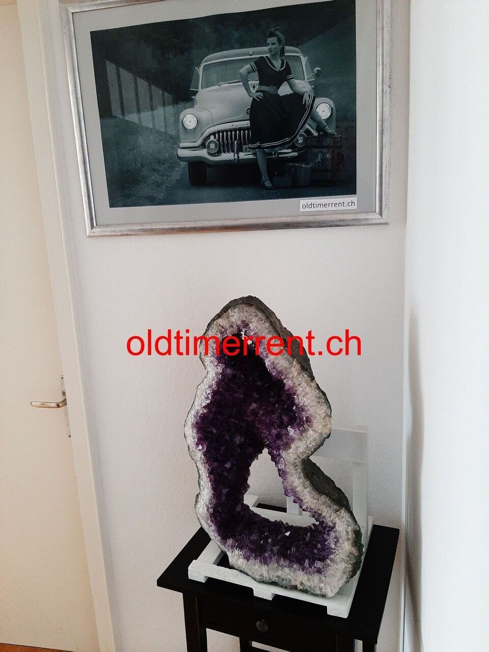 Poster eines Oldtimers im Zentrum für Stressregulation Basel