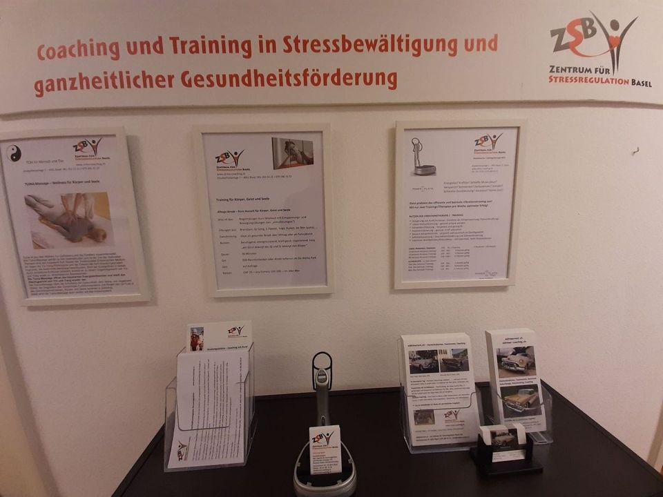 Poster und Flyer im Zentrum für Stressregulation Basel