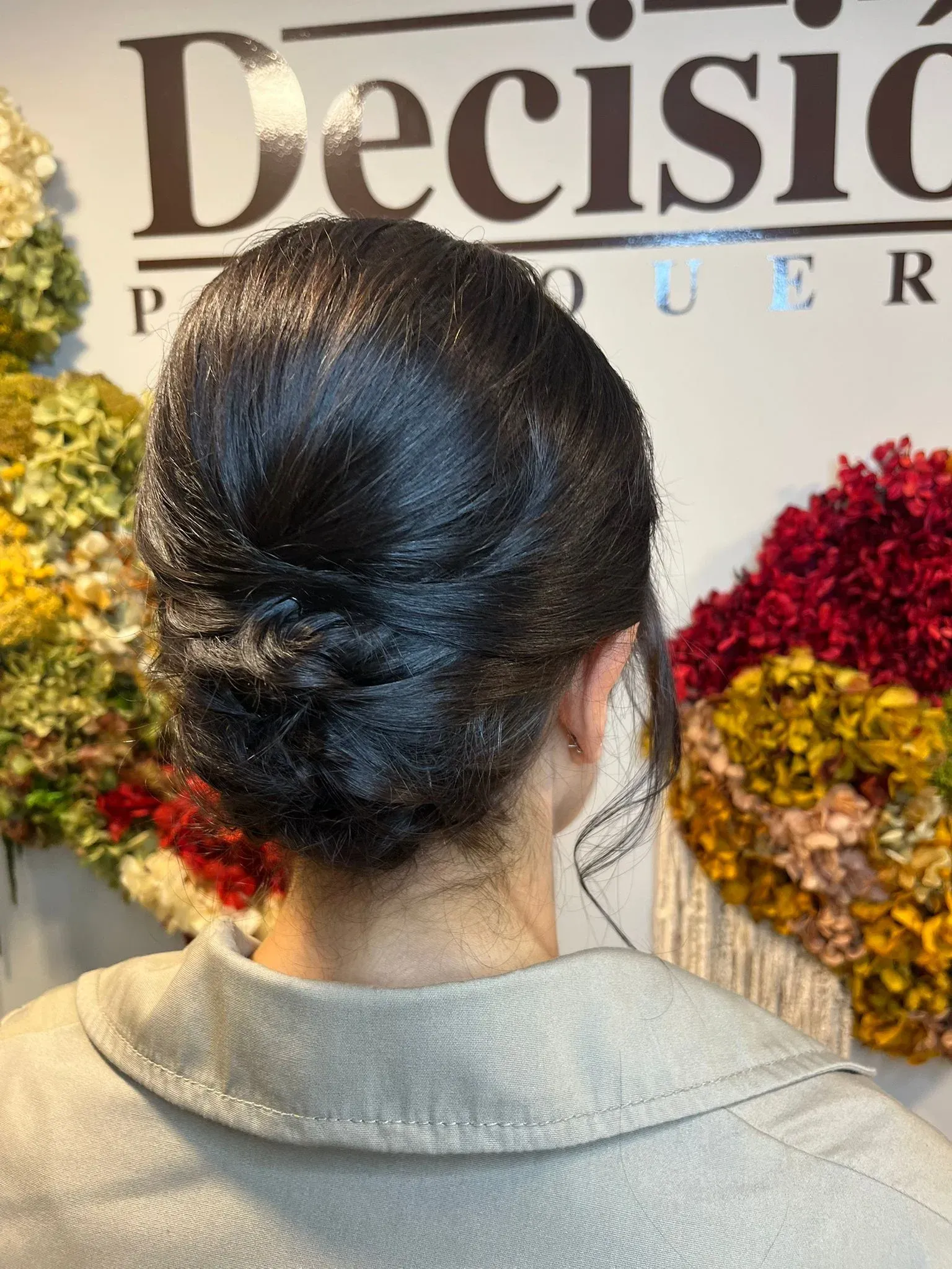 foto corte de pelo peluquería mujer