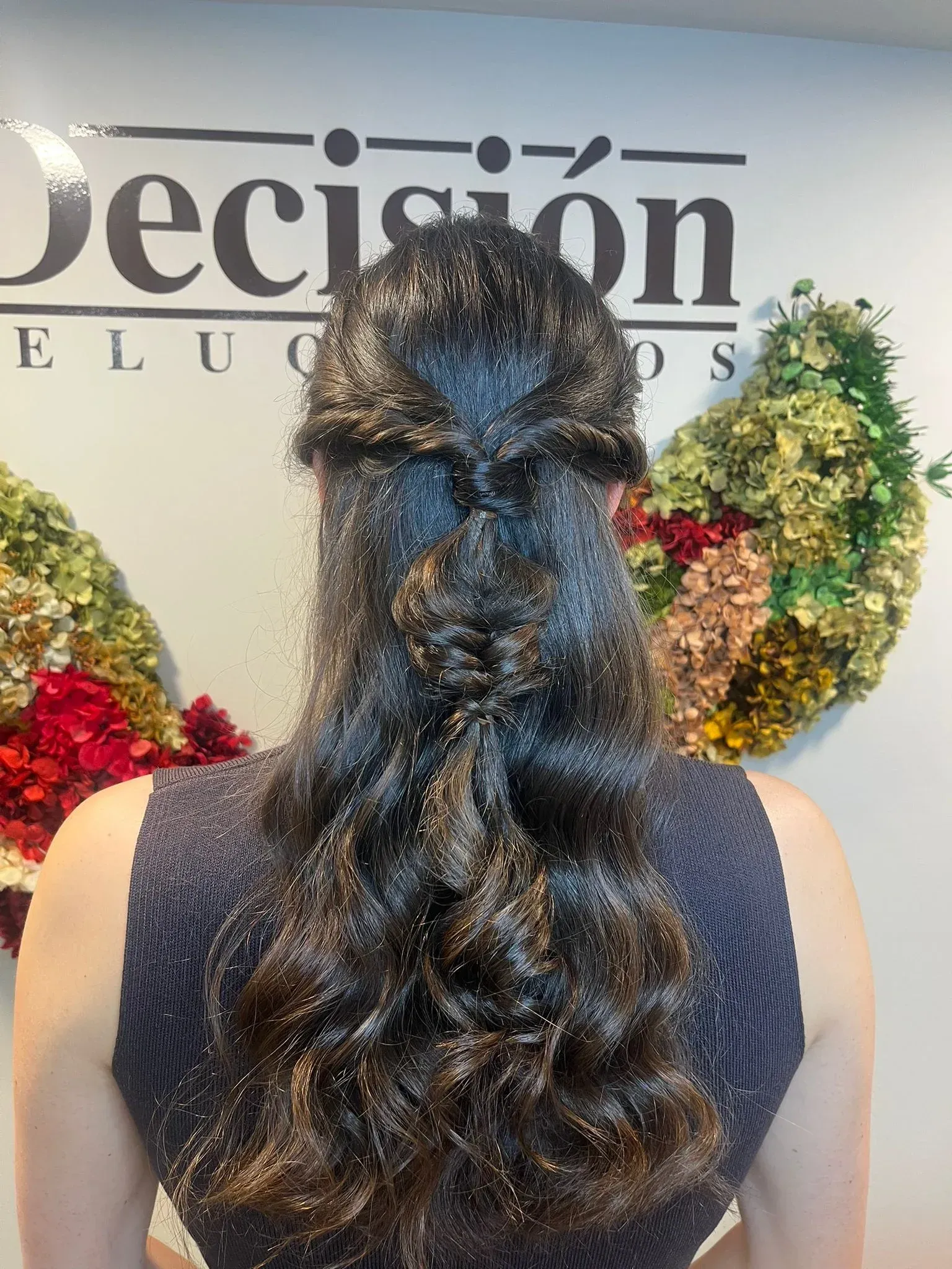 foto corte de pelo peluquería mujer