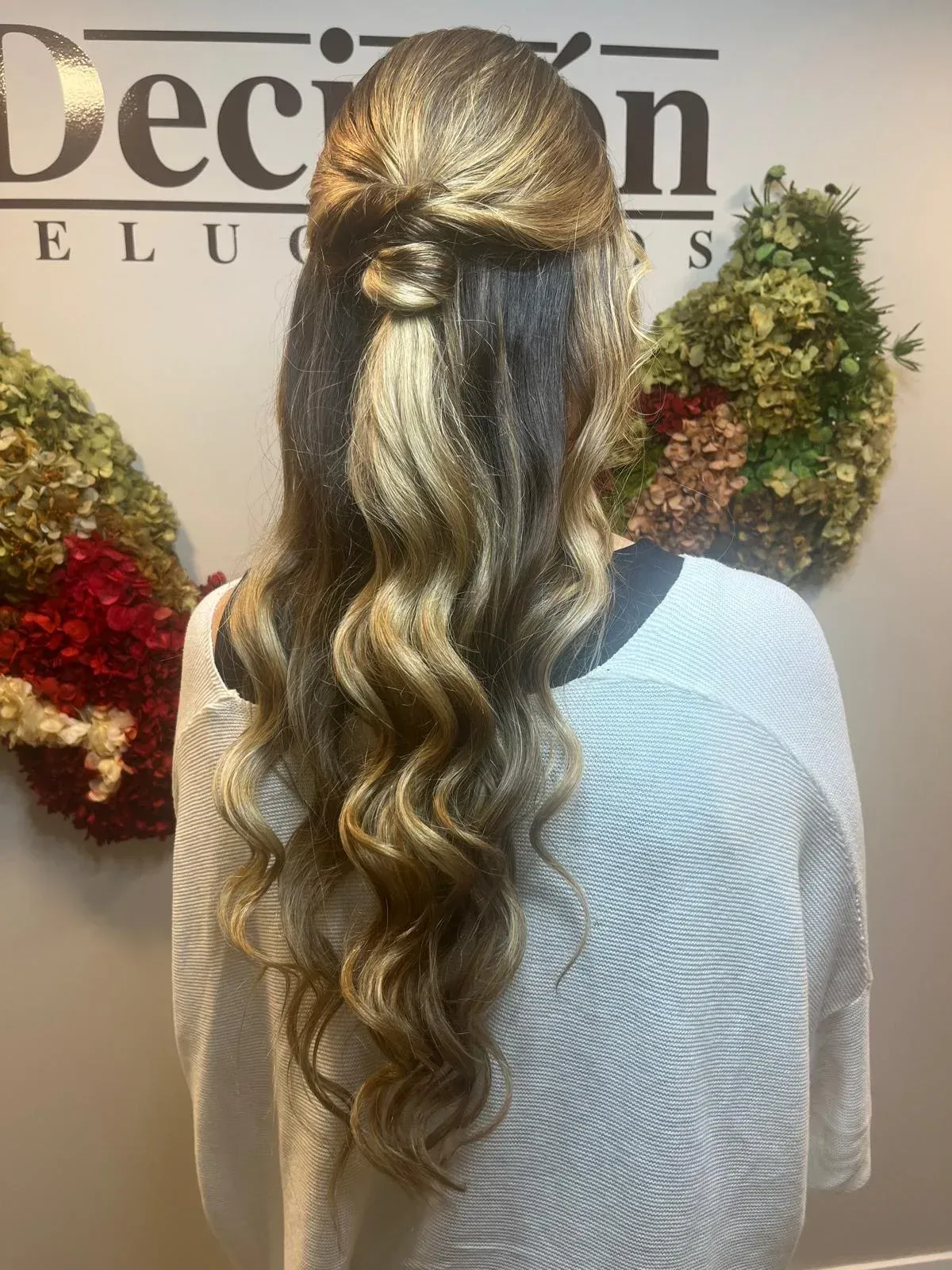 foto corte de pelo peluquería mujer