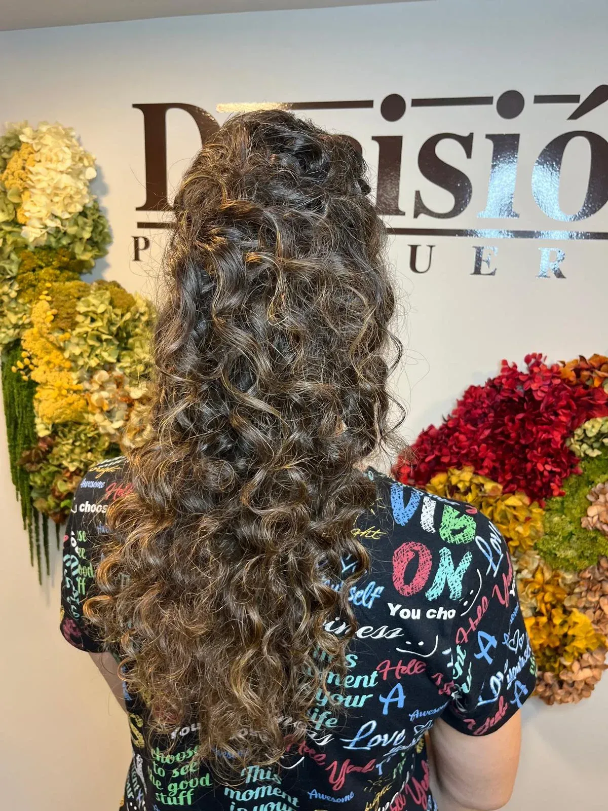 foto corte de pelo peluquería mujer