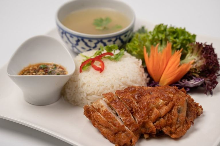 Zentral Thai Restaurant & Takeaway, Rujiwan Tangsiri Gericht