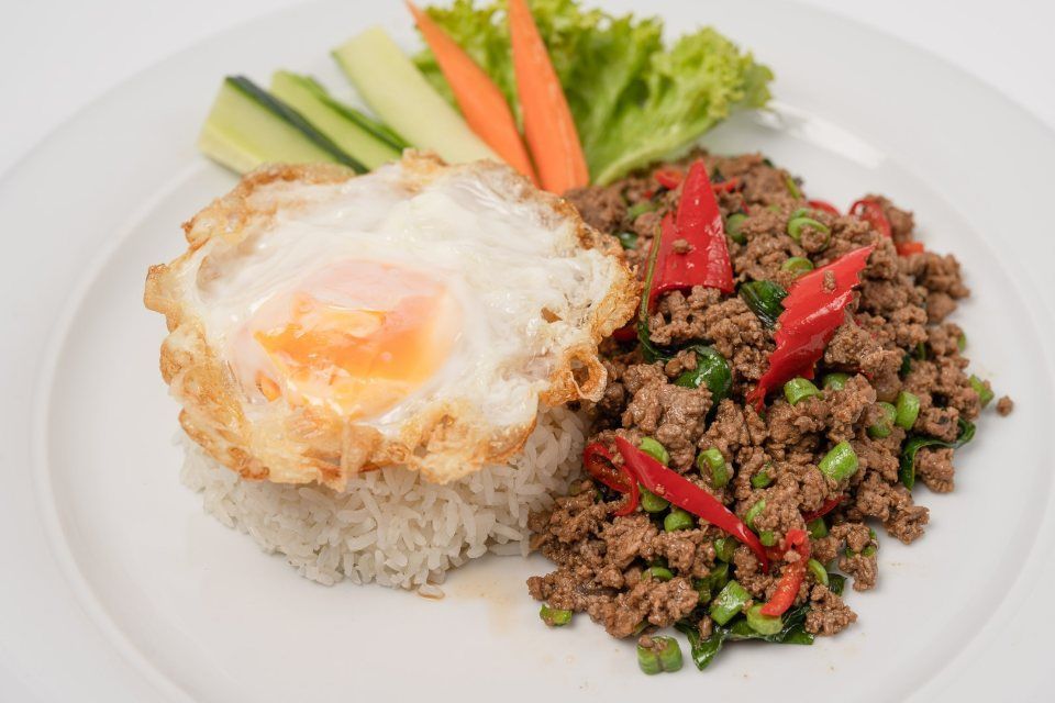 Zentral Thai Restaurant & Takeaway, Rujiwan Tangsiri Gericht
