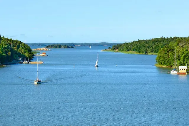 Kesäinen saaristomaisema