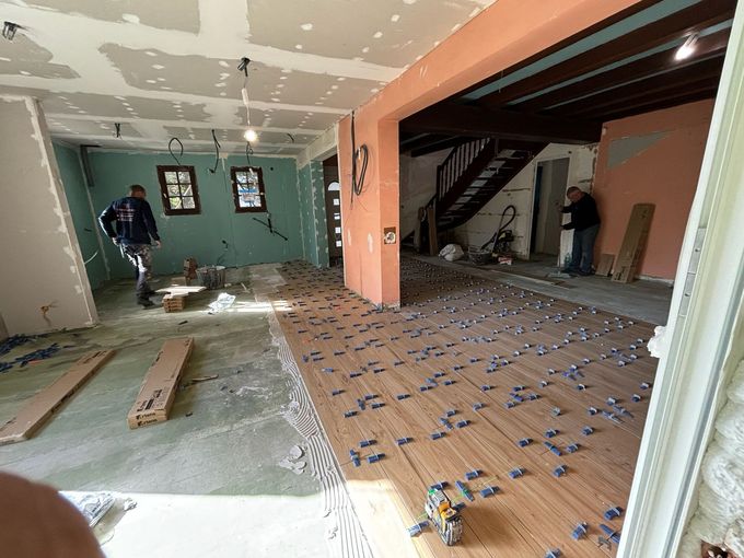 Pose de carrelage imitation parquet 