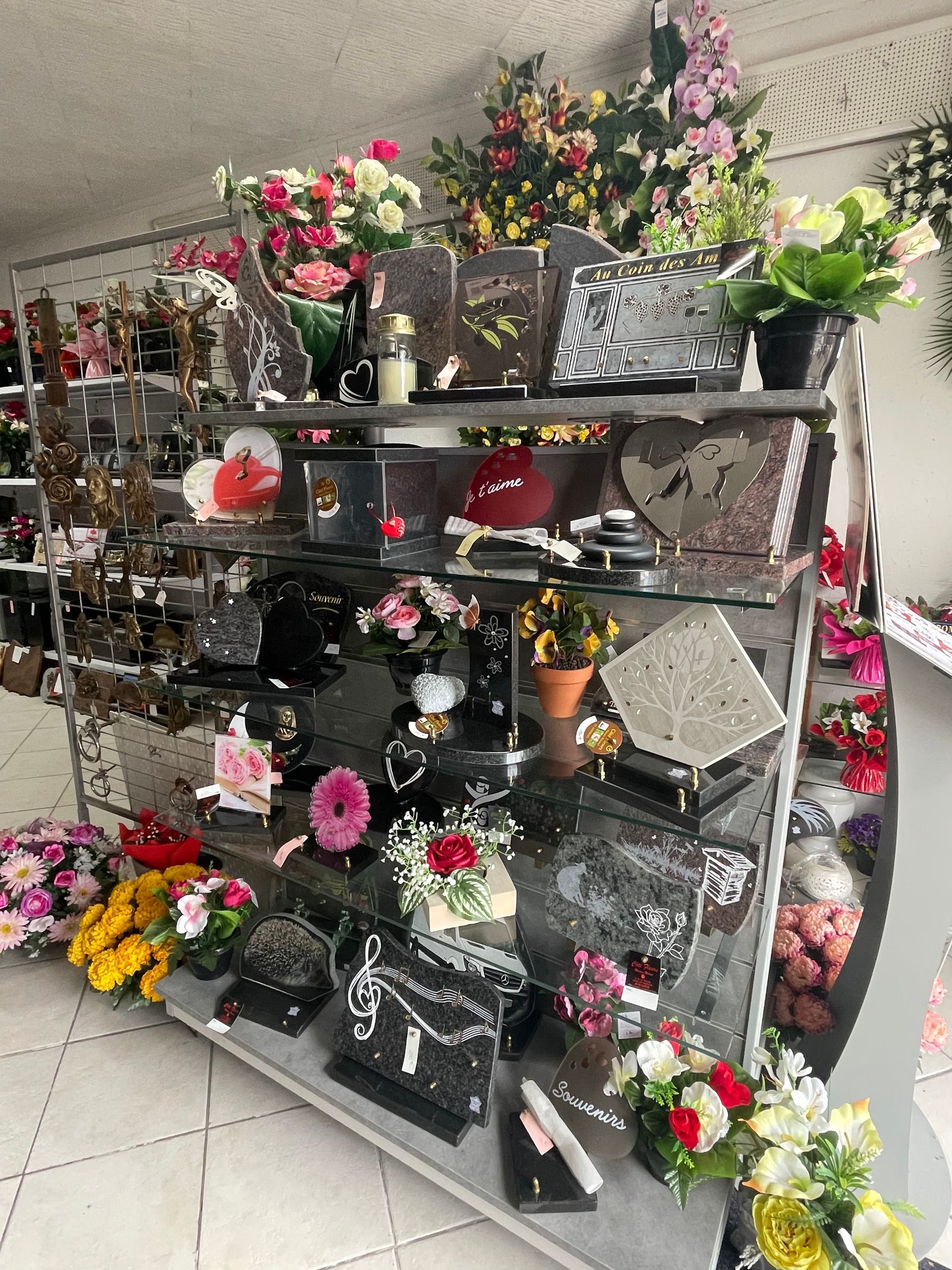 Série de plaques funéraires en marbre