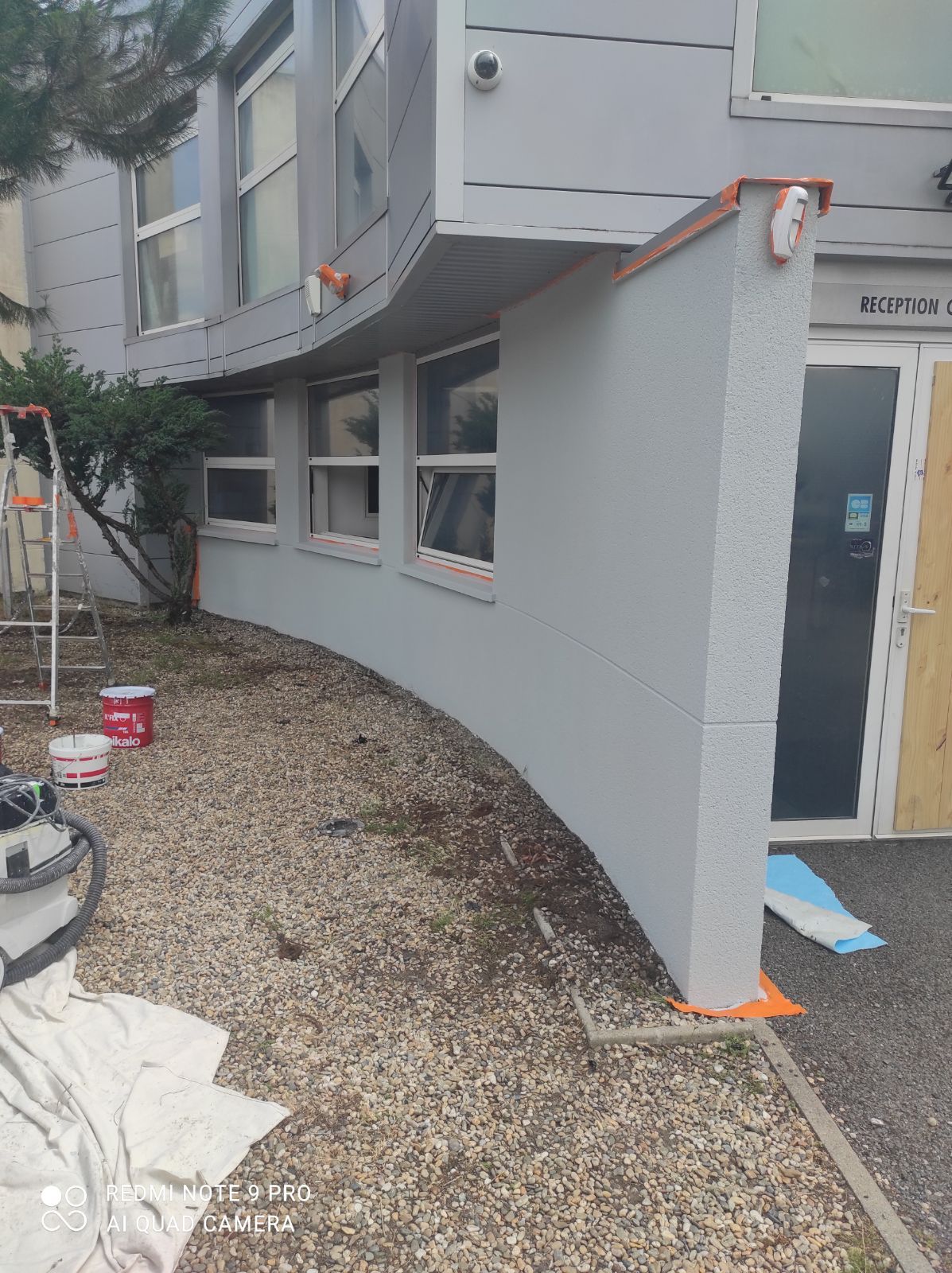 Travaux de façade extérieure - pendant travaux