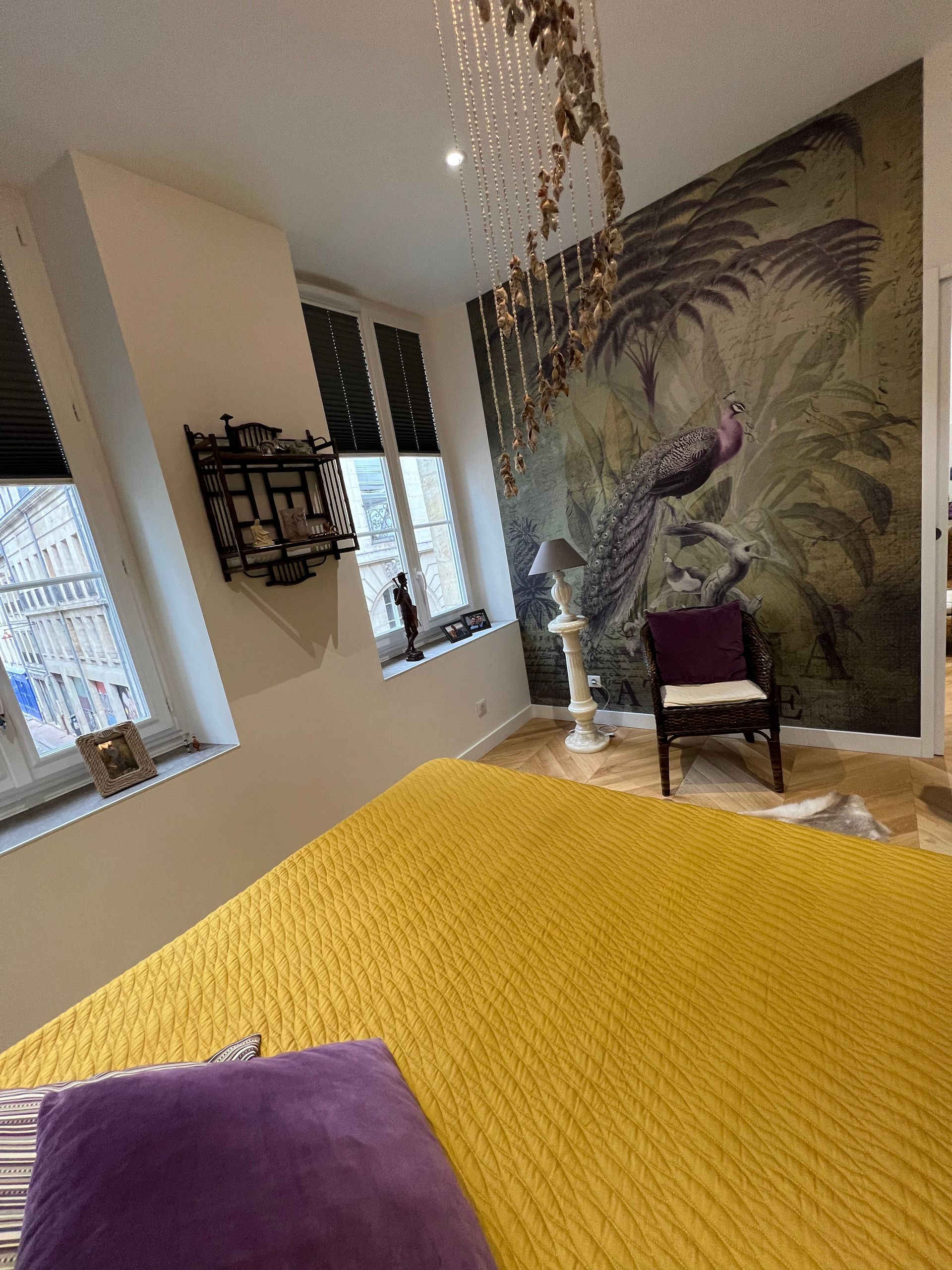 Pose de revêtement mural