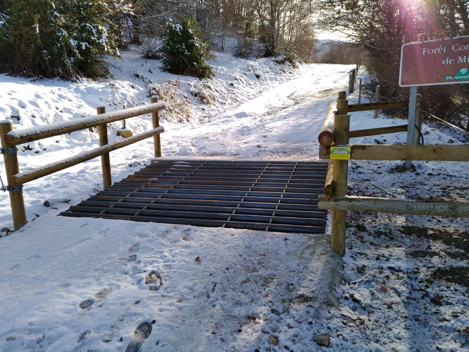 Clôture de sentier en bois
