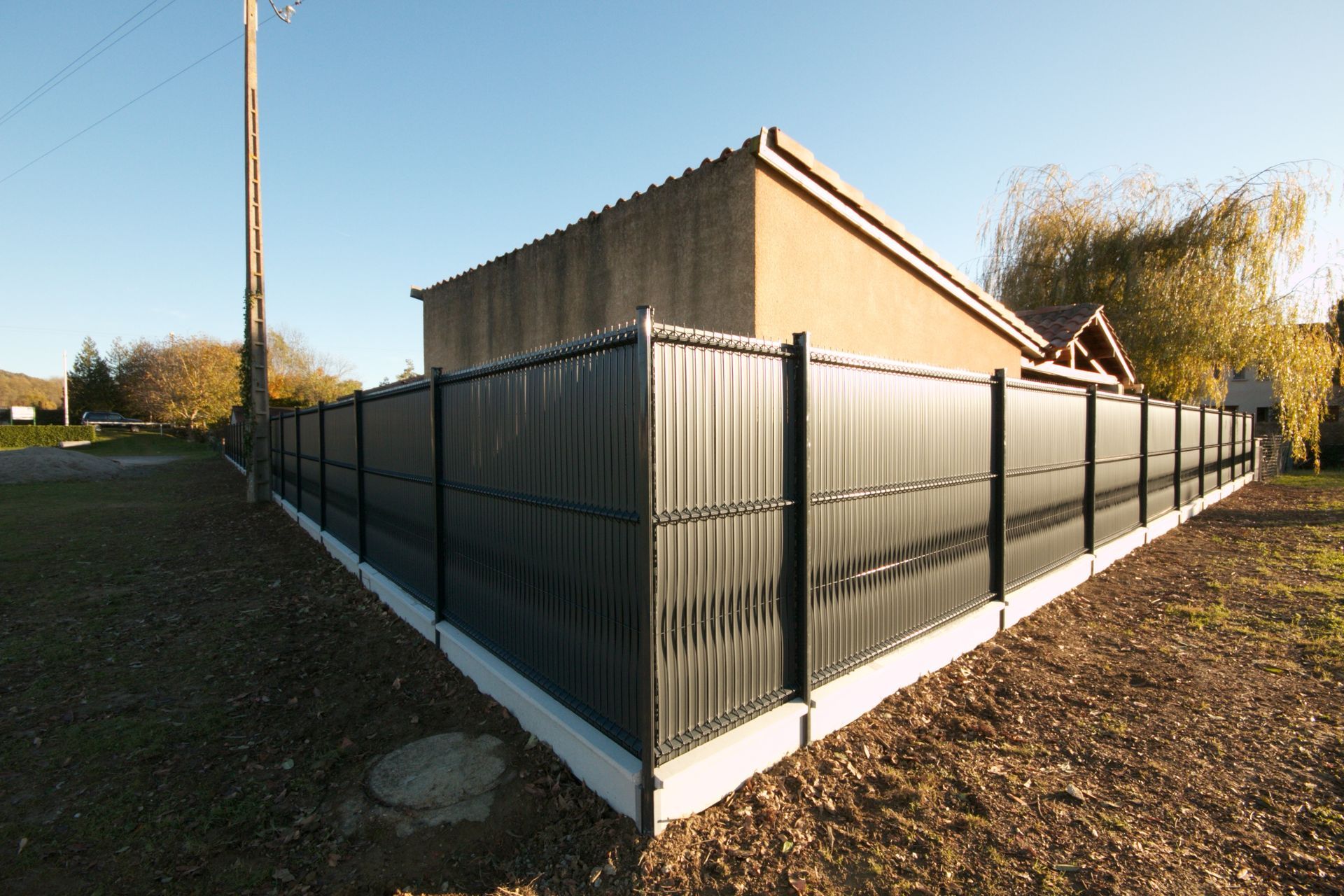 Grillage avec brise-vue