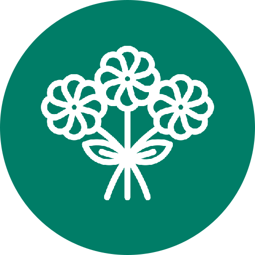 Ein Strauß aus drei weißen Blüten mit grünen Blättern, zusammengebunden mit einer Schleife, auf grünem Kreishintergrund.