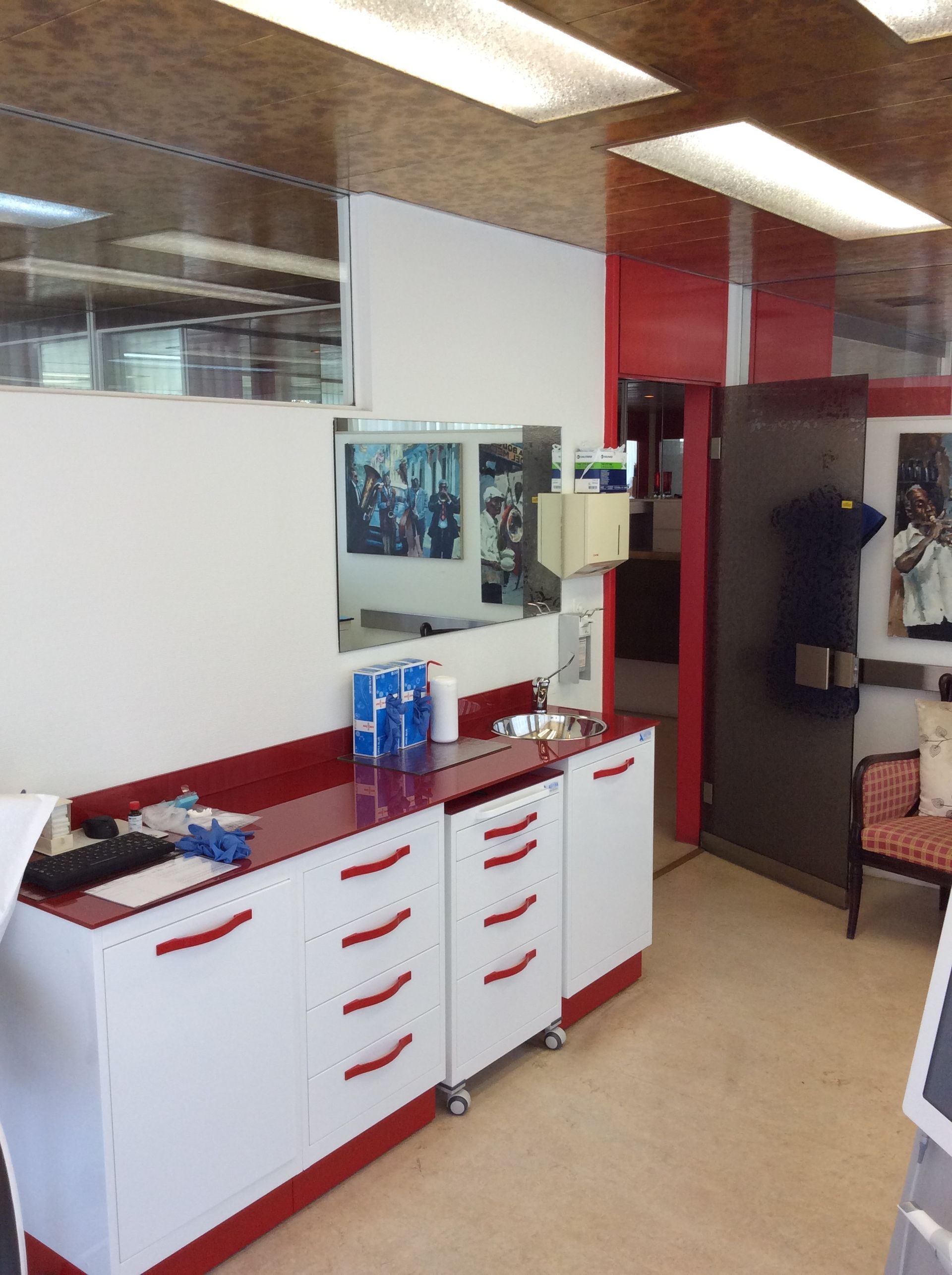 Behandungszimmer - Dres. Dolly & Horst Kelkel