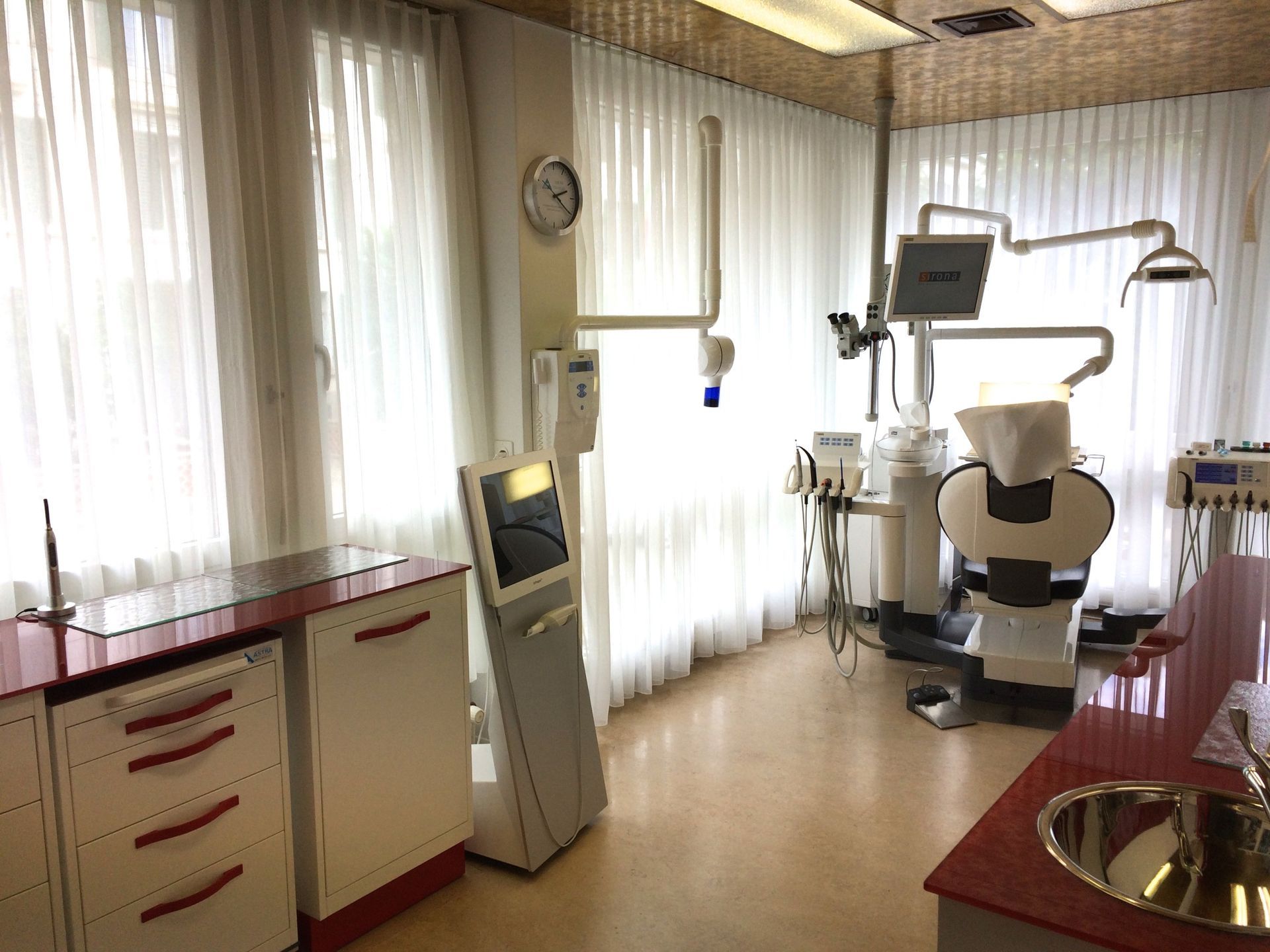 Behandungszimmer - Dres. Dolly & Horst Kelkel