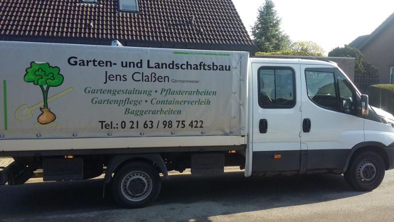 Transporter des Unternehmens Jens Claßen Garten- und Landschaftsbau