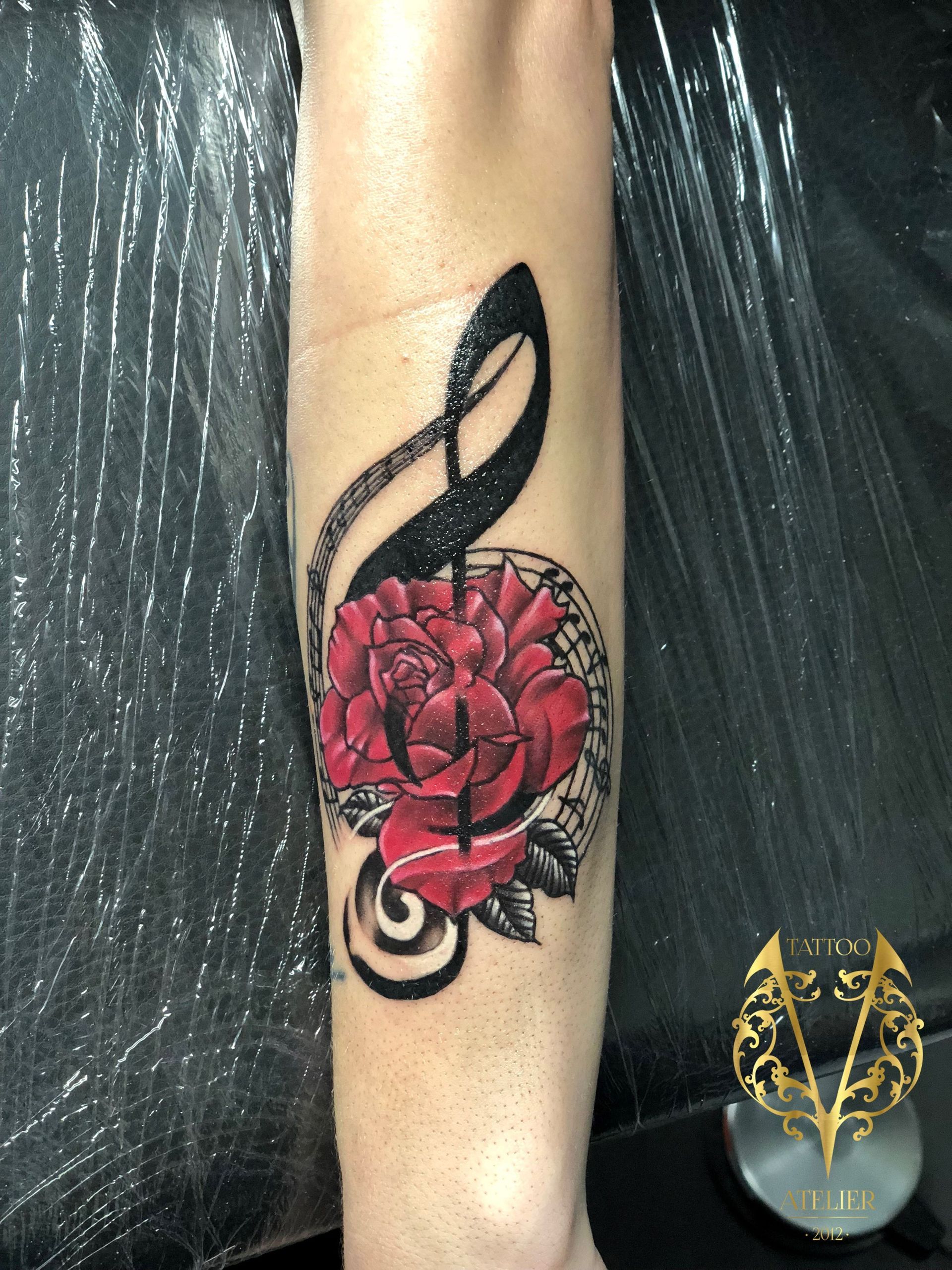 Fotogalerie ,,Tattoos neu'' von Tattoo V,