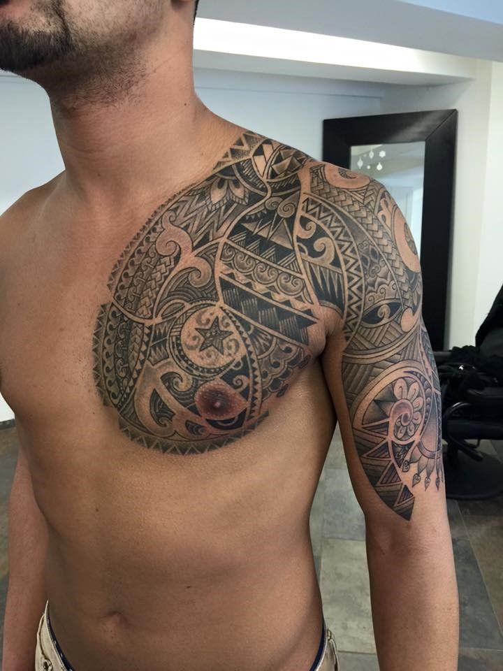 Fotogalerie ,,Tattoos alt'' von Tattoo V,