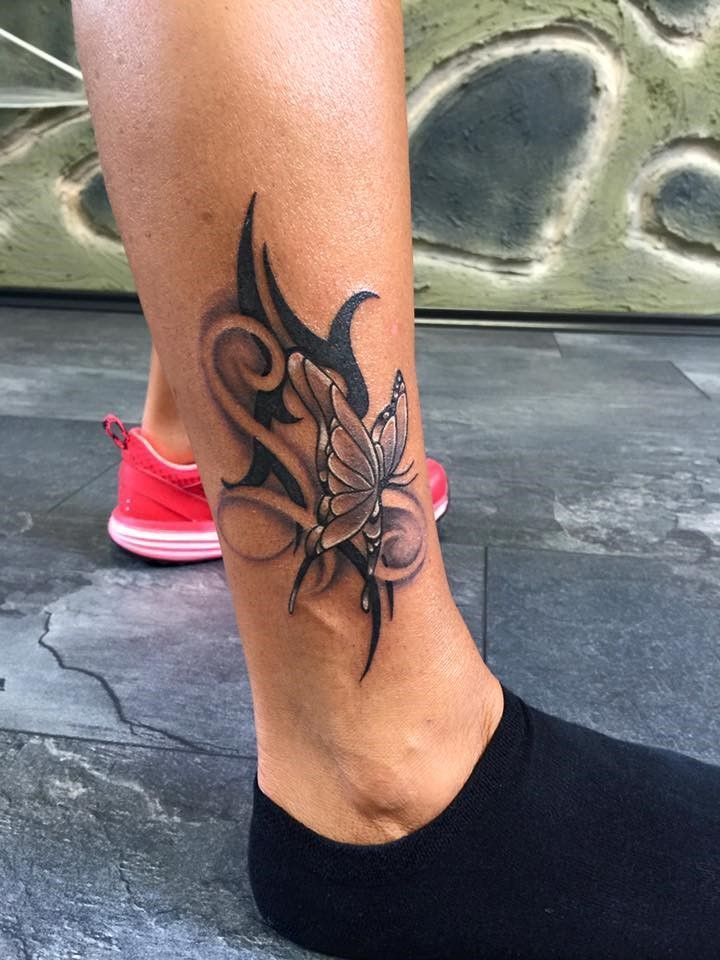 Fotogalerie ,,Tattoos alt'' von Tattoo V,