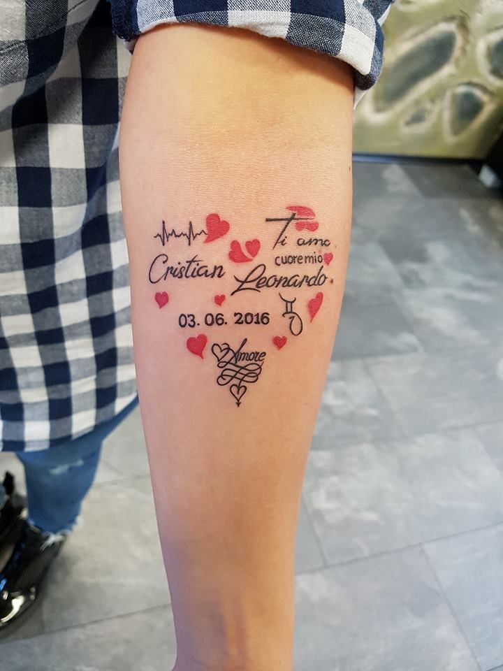 Fotogalerie ,,Tattoos alt'' von Tattoo V,