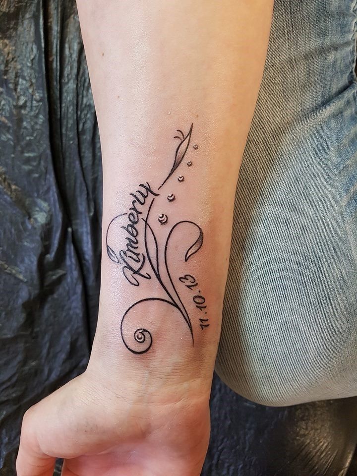 Fotogalerie ,,Tattoos alt'' von Tattoo V,
