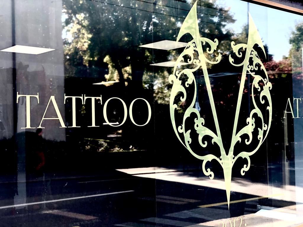 Fotogalerie ,,Studio' von Tattoo V