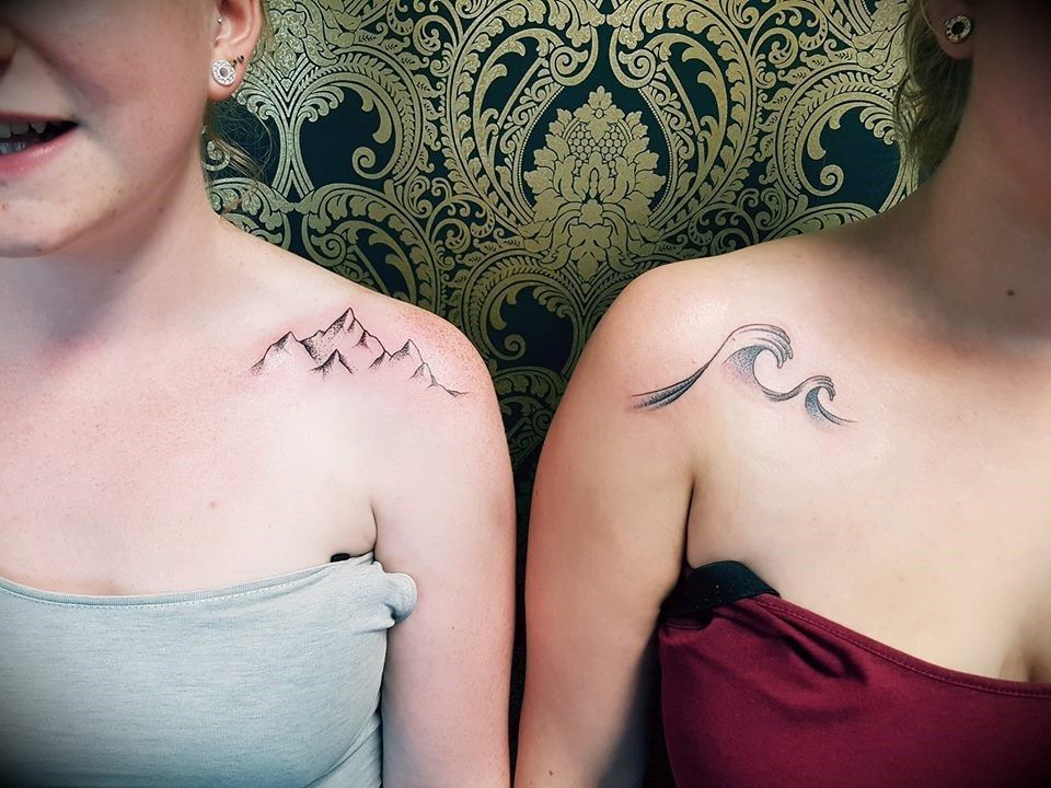 Fotogalerie ,,Tattoos neu'' von Tattoo V,
