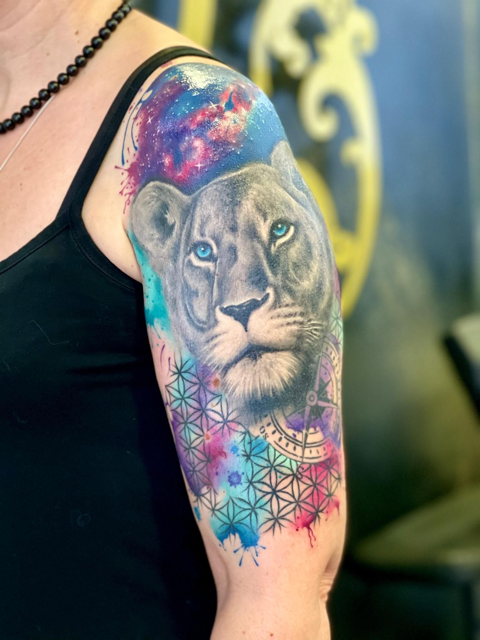 Fotogalerie ,,Tattoos neu'' von Tattoo V,