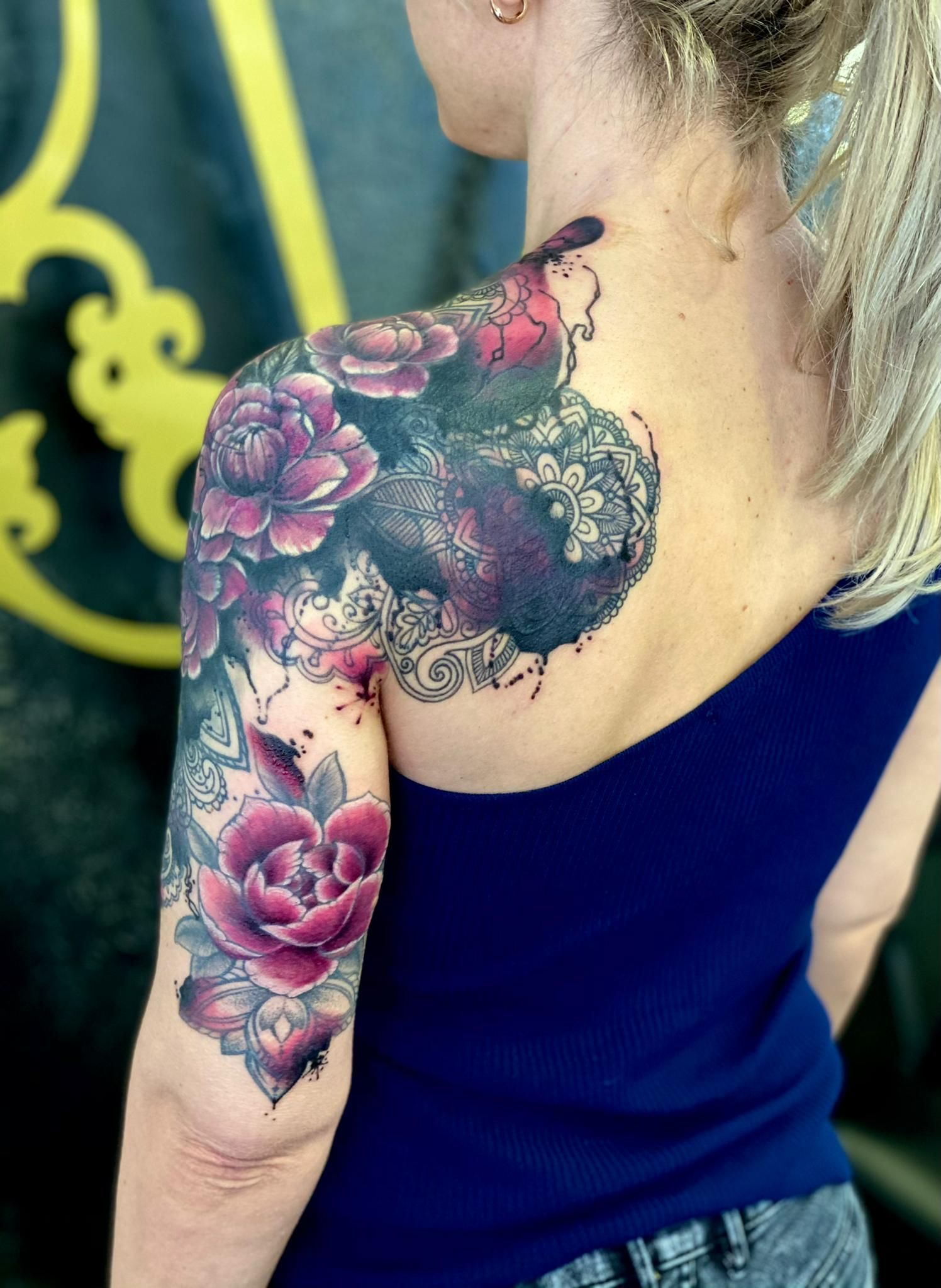 Fotogalerie ,,Tattoos neu'' von Tattoo V,