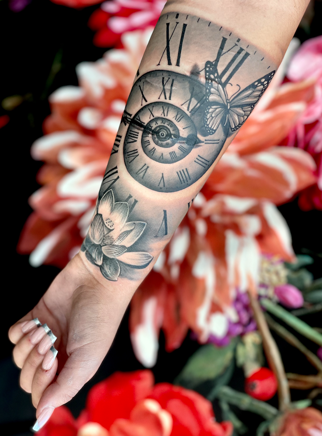 Fotogalerie ,,Tattoos neu'' von Tattoo V,