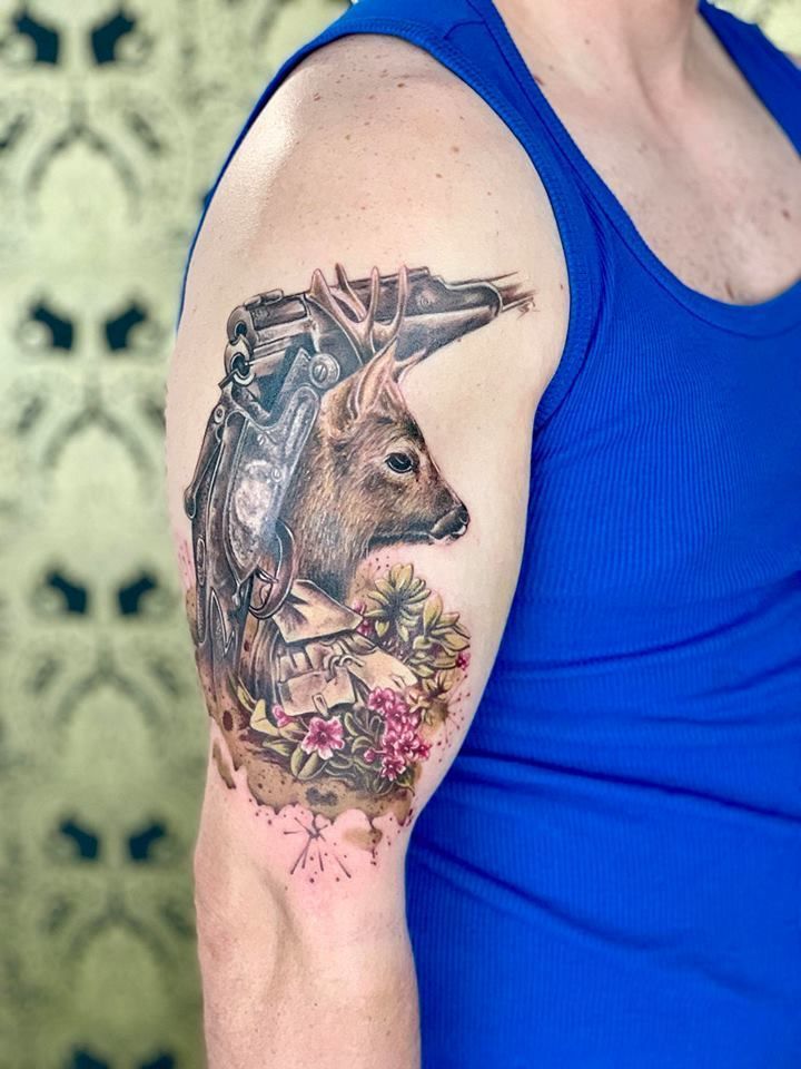 Fotogalerie ,,Tattoos neu'' von Tattoo V,