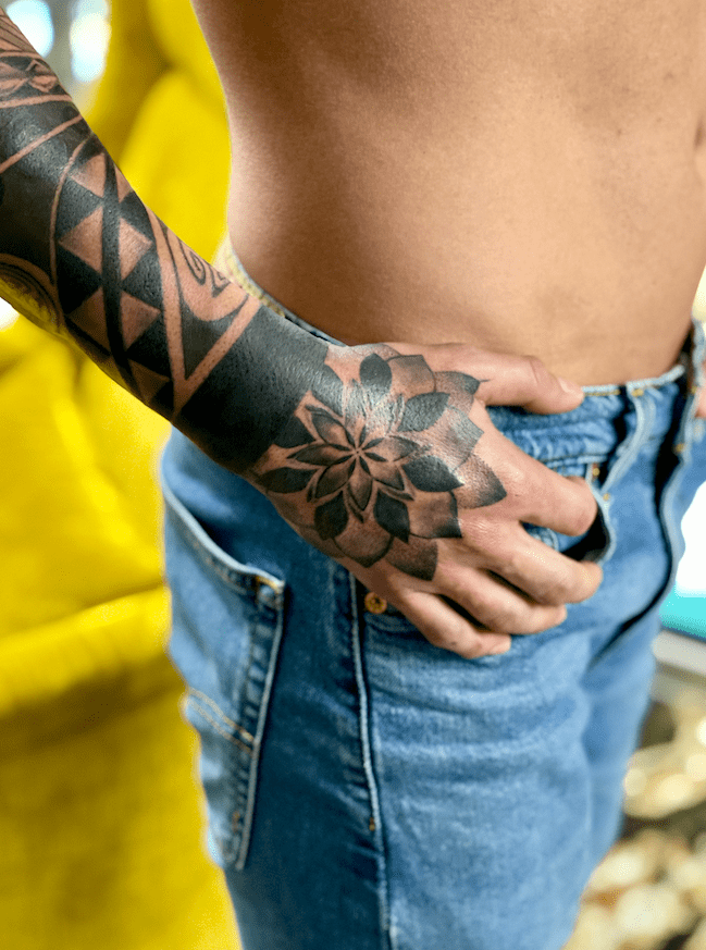 Fotogalerie ,,Tattoos neu'' von Tattoo V,