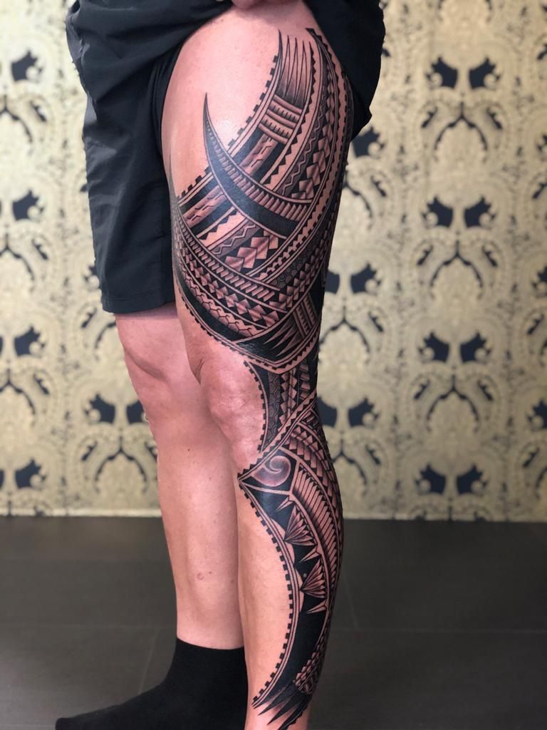 Fotogalerie ,,Tattoos neu'' von Tattoo V,