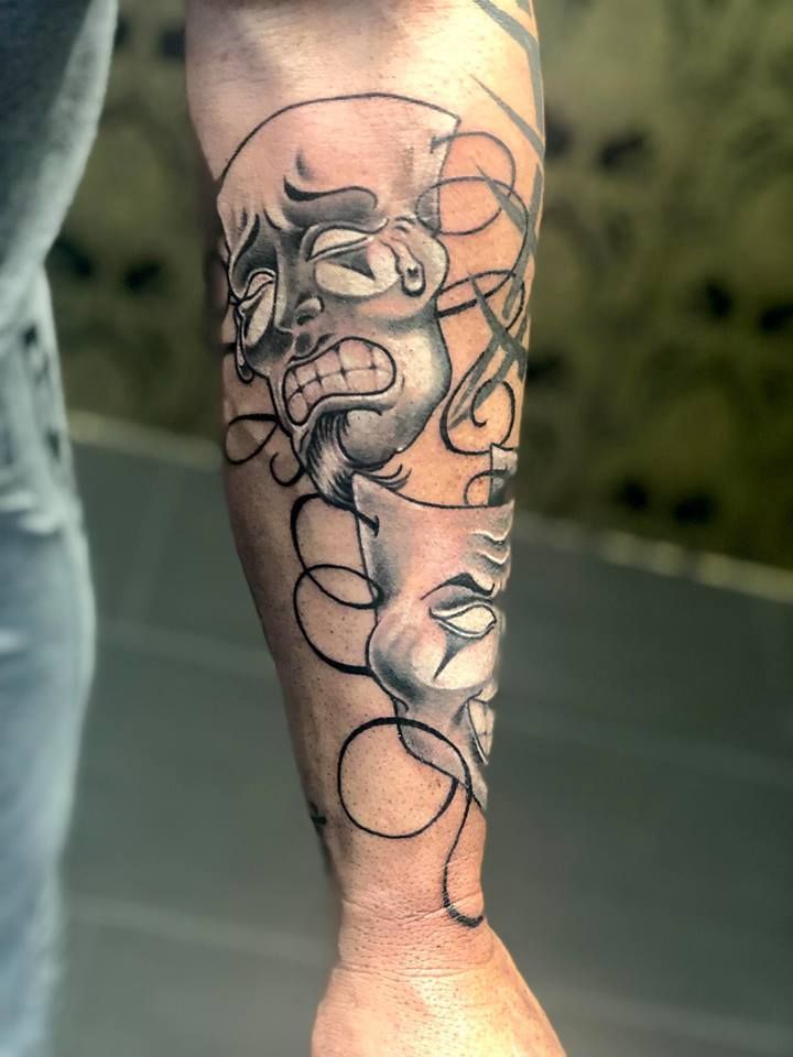 Fotogalerie ,,Tattoos neu'' von Tattoo V,