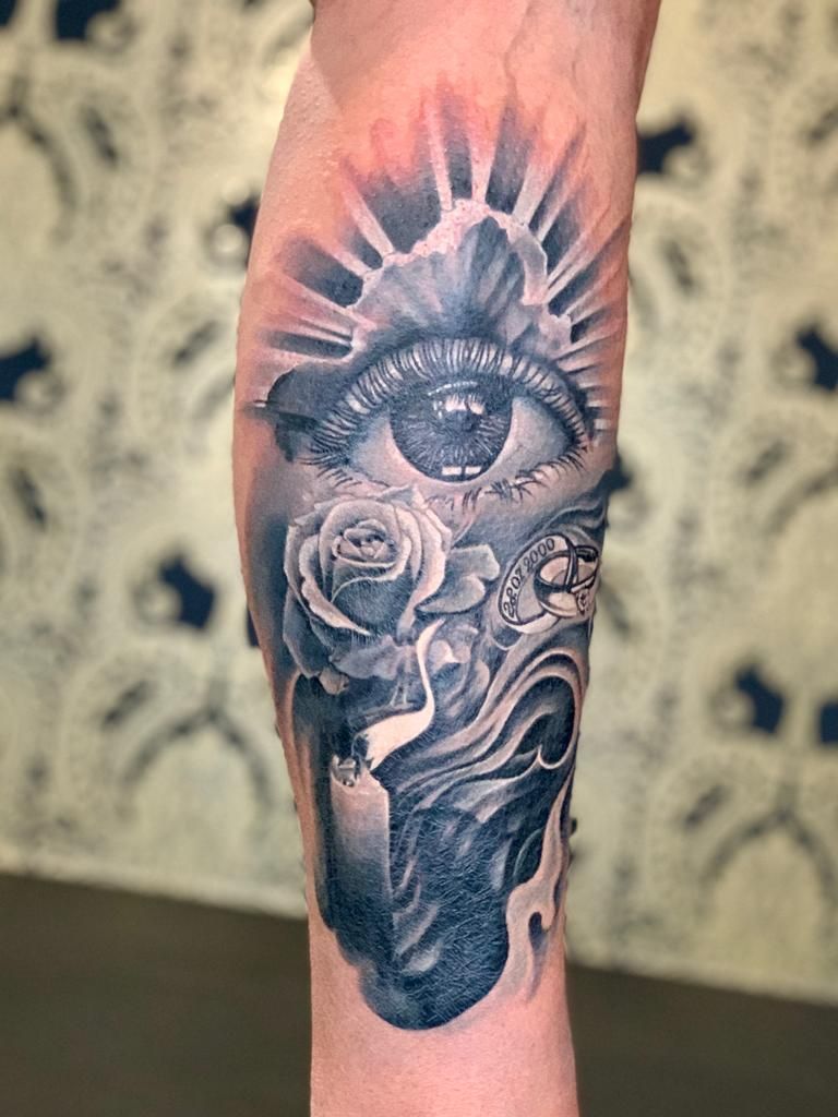 Fotogalerie ,,Tattoos neu'' von Tattoo V,