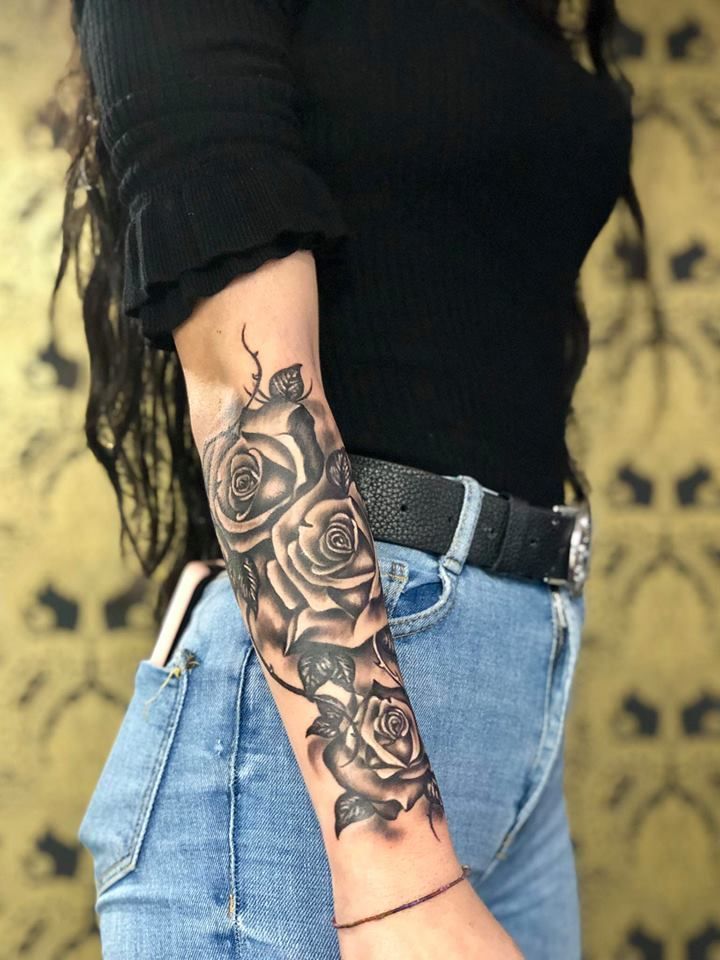 Fotogalerie ,,Tattoos neu'' von Tattoo V,