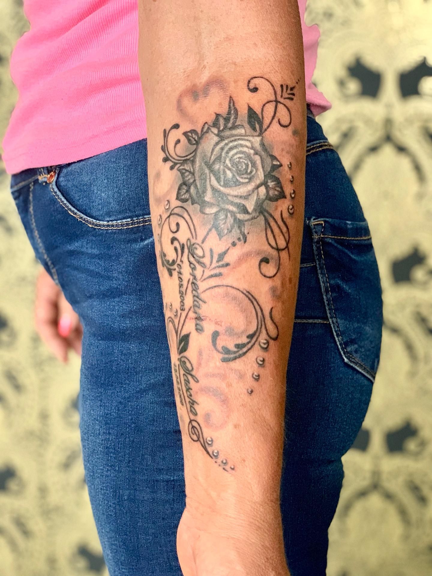 Fotogalerie ,,Tattoos neu'' von Tattoo V,