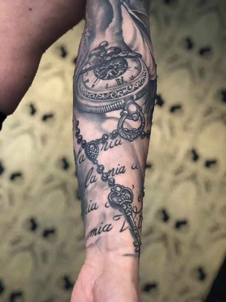 Fotogalerie ,,Tattoos neu'' von Tattoo V,