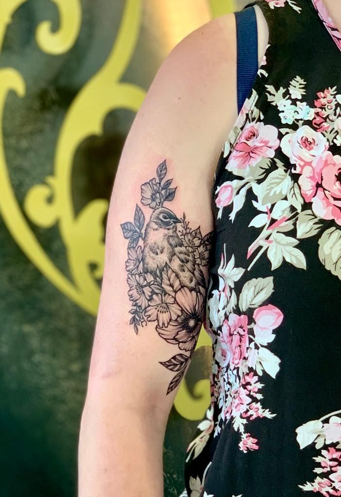 Fotogalerie ,,Tattoos neu'' von Tattoo V,